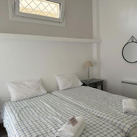 Philippos 2 Apartment Diaporos Екстериор снимка
