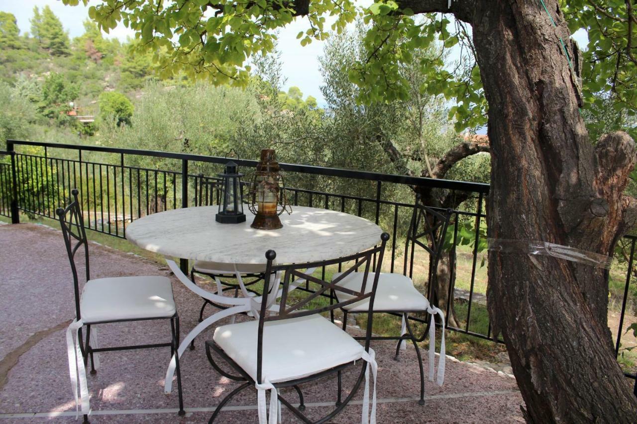 Philippos 2 Apartment Diaporos Екстериор снимка